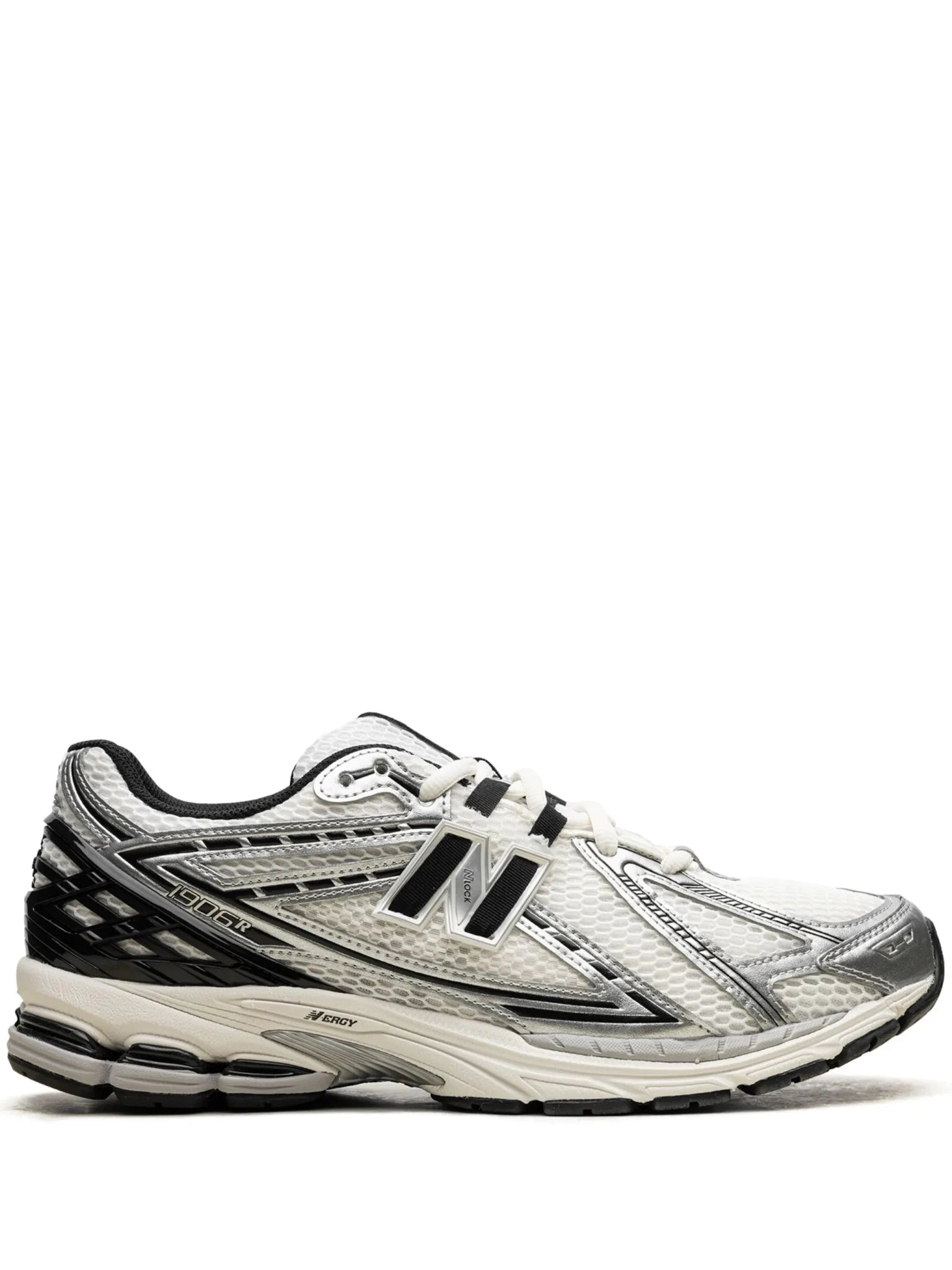 New Balance M1906 Metallic Silver Sneakers - DBISFIT